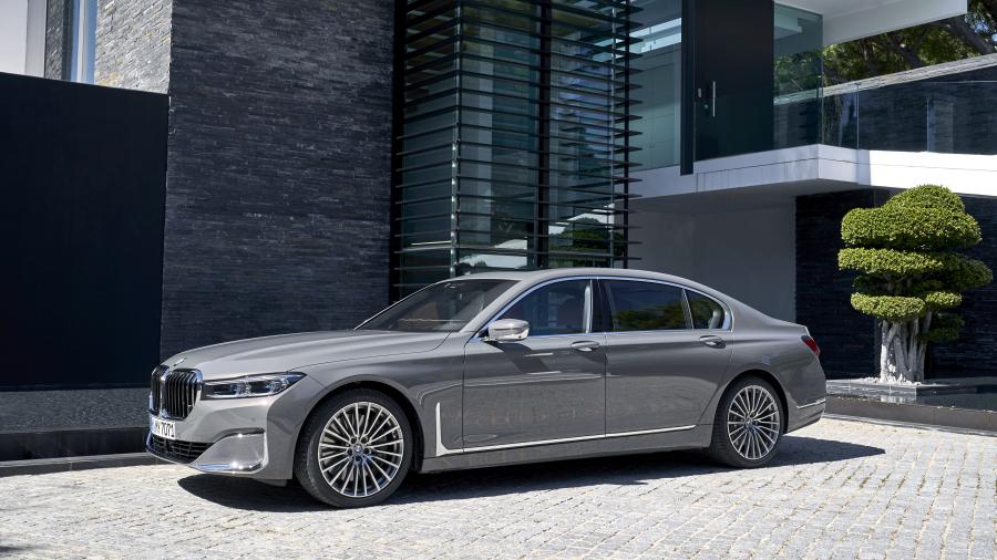  BMW 750Li xDrive (G12) 2019 года  (WW) (фото 158 из 164)